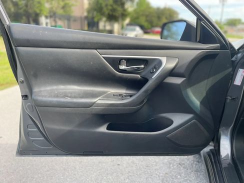 Used 2017 Nissan Altima 2.5 S w/ Power Driver Seat Package FWD image 27