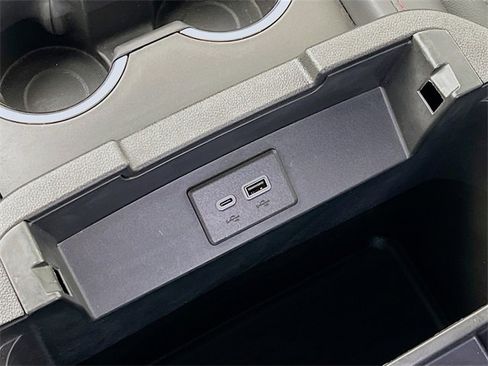 Used 2024 Chevrolet Suburban RST w/ Luxury Package image 36