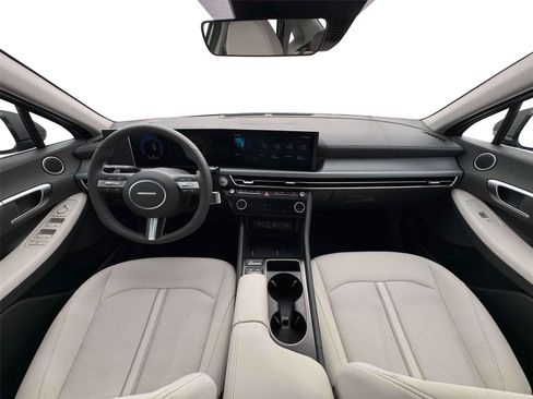 New 2026 Hyundai Sonata SEL FWD image 32