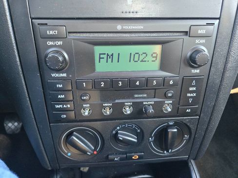 Used 2003 Volkswagen Jetta GL image 18