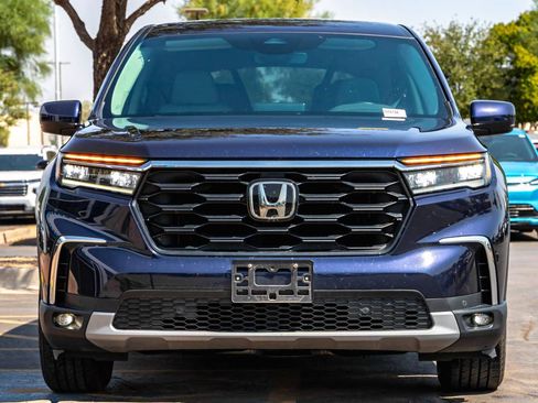 Used 2025 Honda Pilot EX-L image 4