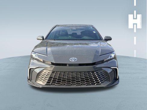 Used 2026 Toyota Camry SE FWD image 2