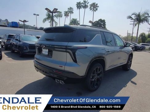 New 2026 Chevrolet Traverse RS w/ LPO, Floor Liner Package FWD image 8
