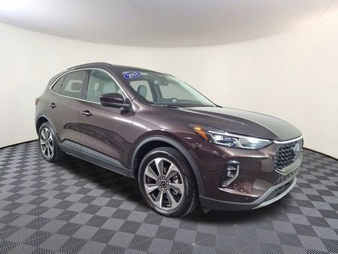 Used 2023 Ford Escape Platinum w/ Premium Technology Package image 1