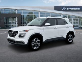 New 2026 Hyundai Venue SEL FWD video 2