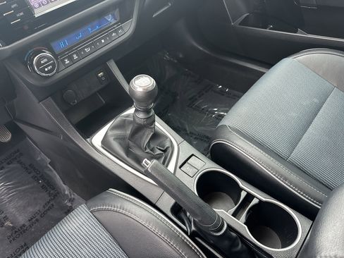 Used 2014 Toyota Corolla S image 26