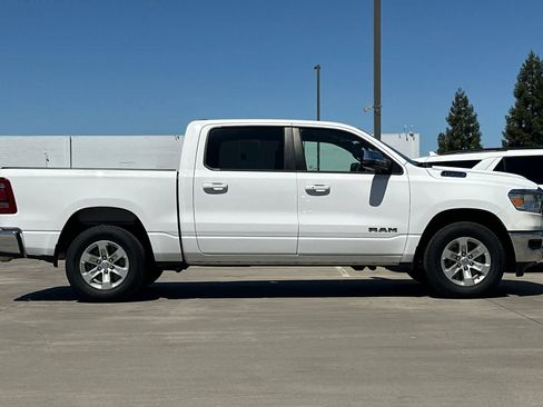 Used 2024 RAM 1500 Laramie AWD/4WD image 9