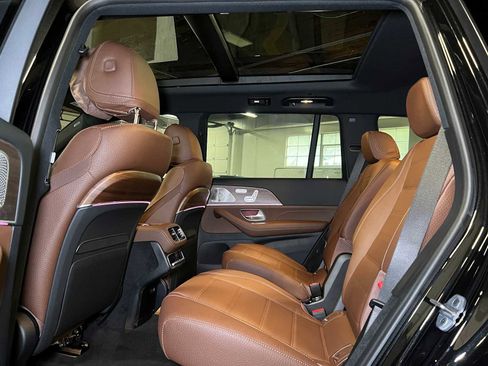 New 2026 Mercedes-Benz GLS 580 4MATIC image 20