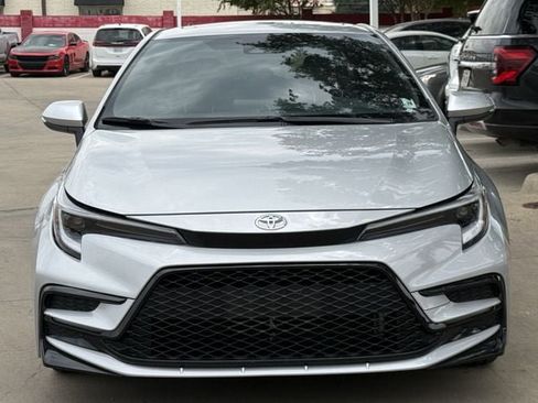 Used 2024 Toyota Corolla SE w/ SE Premium Package FWD image 8