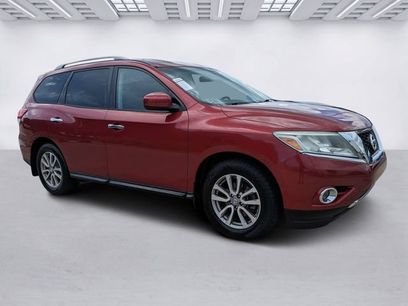 Used 2016 Nissan Pathfinder SV
