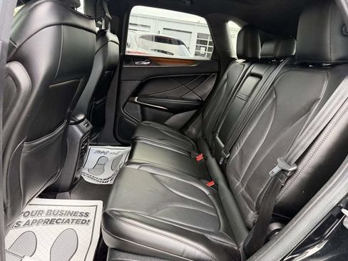Used 2017 Lincoln MKC Reserve w/ Lincoln MKC Climate Package AWD/4WD image 12