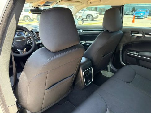 Used 2023 Chrysler 300 Touring w/ Sport Appearance Package RWD image 16