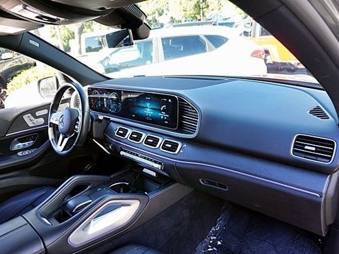 Used 2022 Mercedes-Benz GLE 350 4MATIC image 10