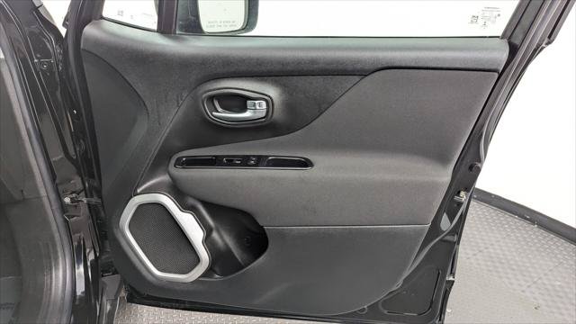 Used 2020 Jeep Renegade Sport AWD/4WD image 23