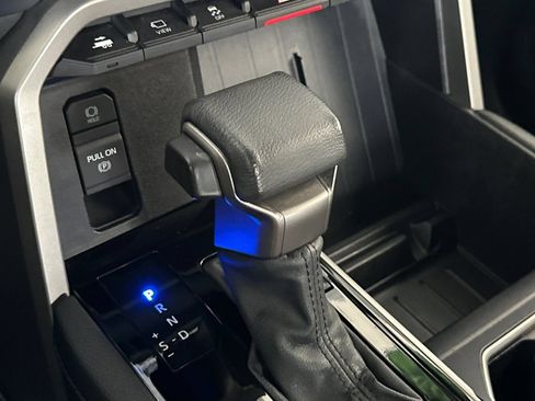 Used 2023 Toyota Tundra Limited AWD/4WD image 20