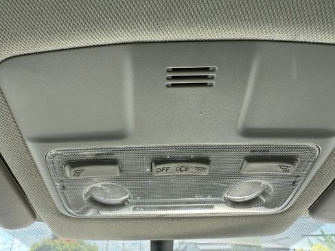 Used 2014 Toyota RAV4 LE AWD/4WD image 22