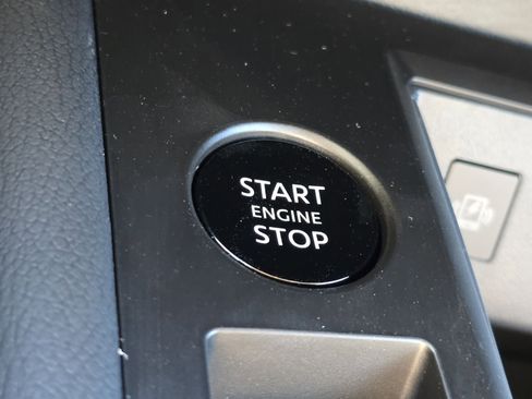 Used 2026 Nissan Kicks SR w/ Cold Weather Package image 16