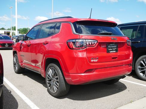 Used 2022 Jeep Compass Limited AWD/4WD image 4