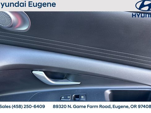 Used 2023 Hyundai Elantra SEL image 21