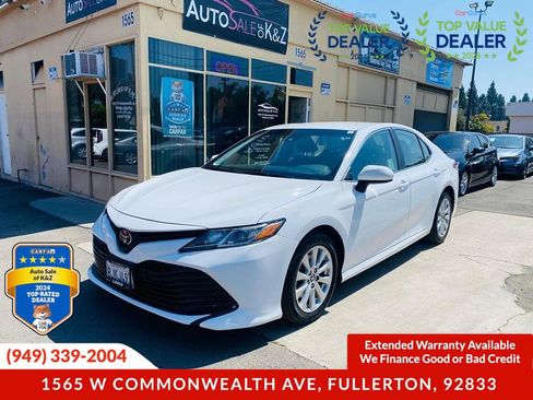 Used 2019 Toyota Camry LE FWD image 10