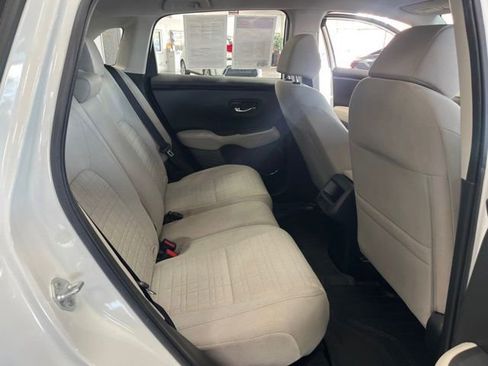 Used 2023 Honda HR-V LX image 8