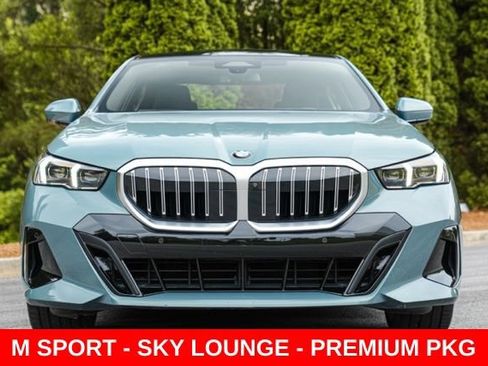Used 2024 BMW 530i w/ M Sport Package RWD image 17