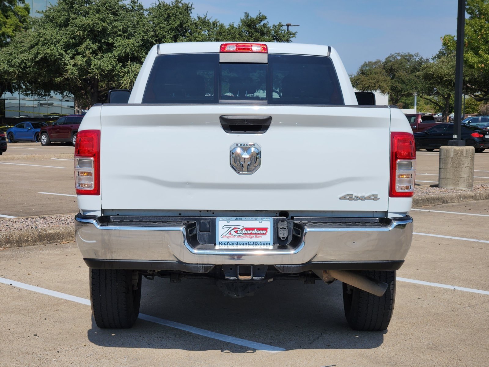 Used 2024 RAM 2500 Tradesman w/ Chrome Appearance Group AWD/4WD image 5