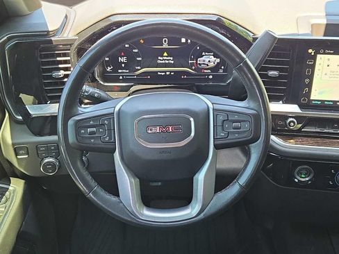 Used 2022 GMC Sierra 1500 Elevation w/ LPO, Elevation Black Package AWD/4WD image 18