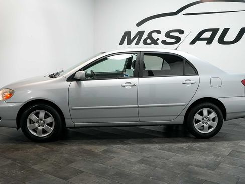 Used 2007 Toyota Corolla LE FWD image 3