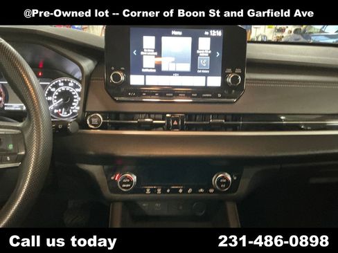 Used 2024 Mitsubishi Outlander SE AWD/4WD image 17