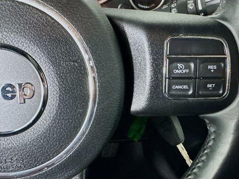 Used 2017 Jeep Wrangler 75th Anniversary image 14