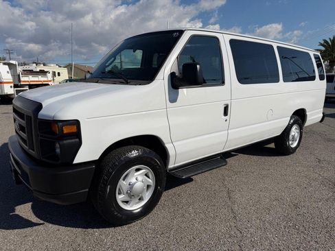Used 2009 Ford E-350 and Econoline 350 Extended Wagon Super Duty image 12