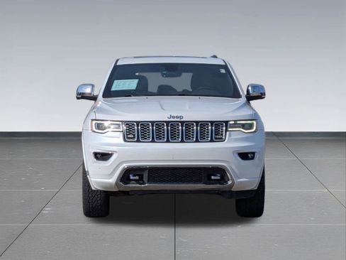 Used 2018 Jeep Grand Cherokee Overland AWD/4WD image 9