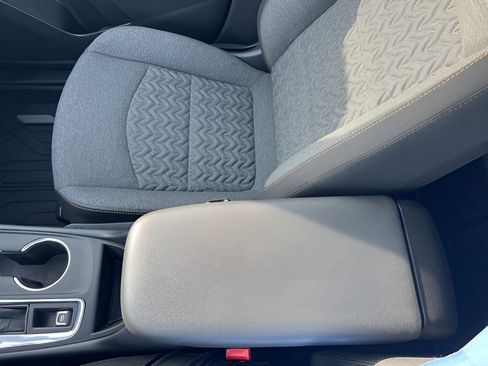 Used 2024 Chevrolet Equinox LT image 15