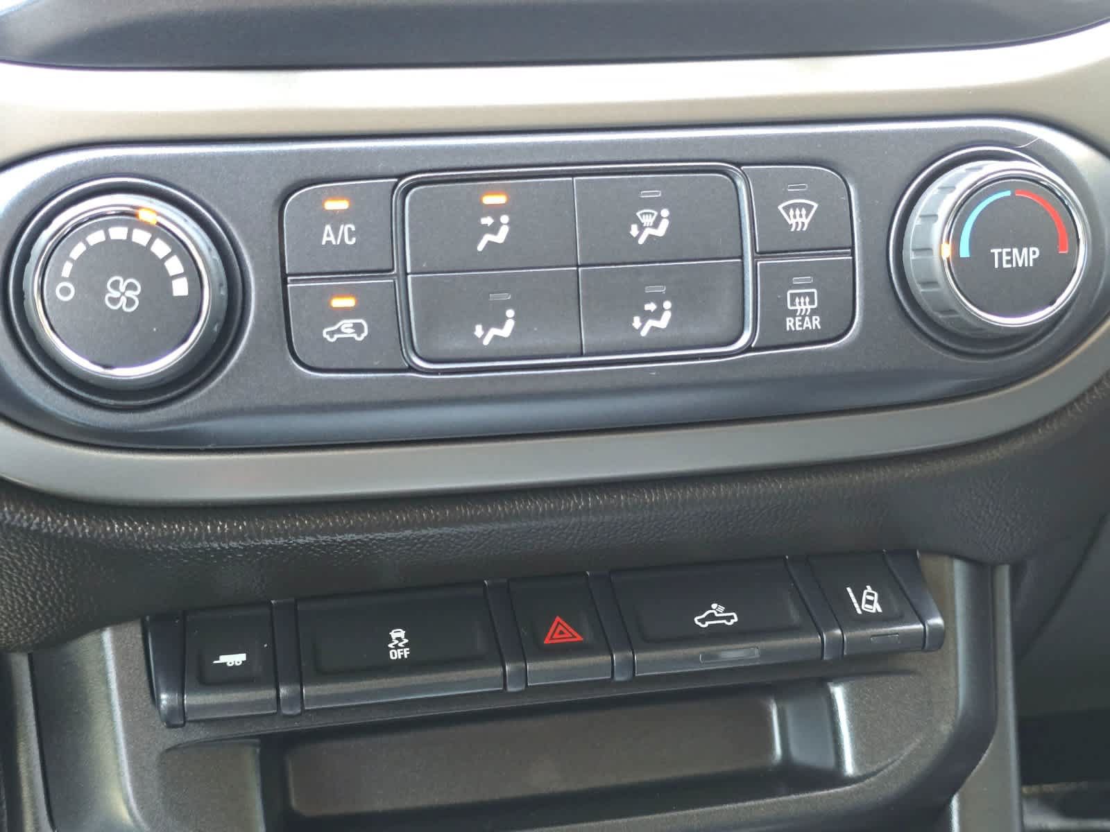 Used 2018 Chevrolet Colorado LT w/ LT Convenience Package RWD image 15