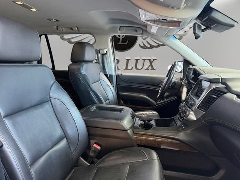Used 2019 Chevrolet Tahoe LT w/ RST Edition RWD image 15