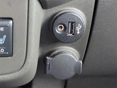 Used 2017 Nissan Frontier PRO-4X w/ Pro-4x Luxury Package image 24