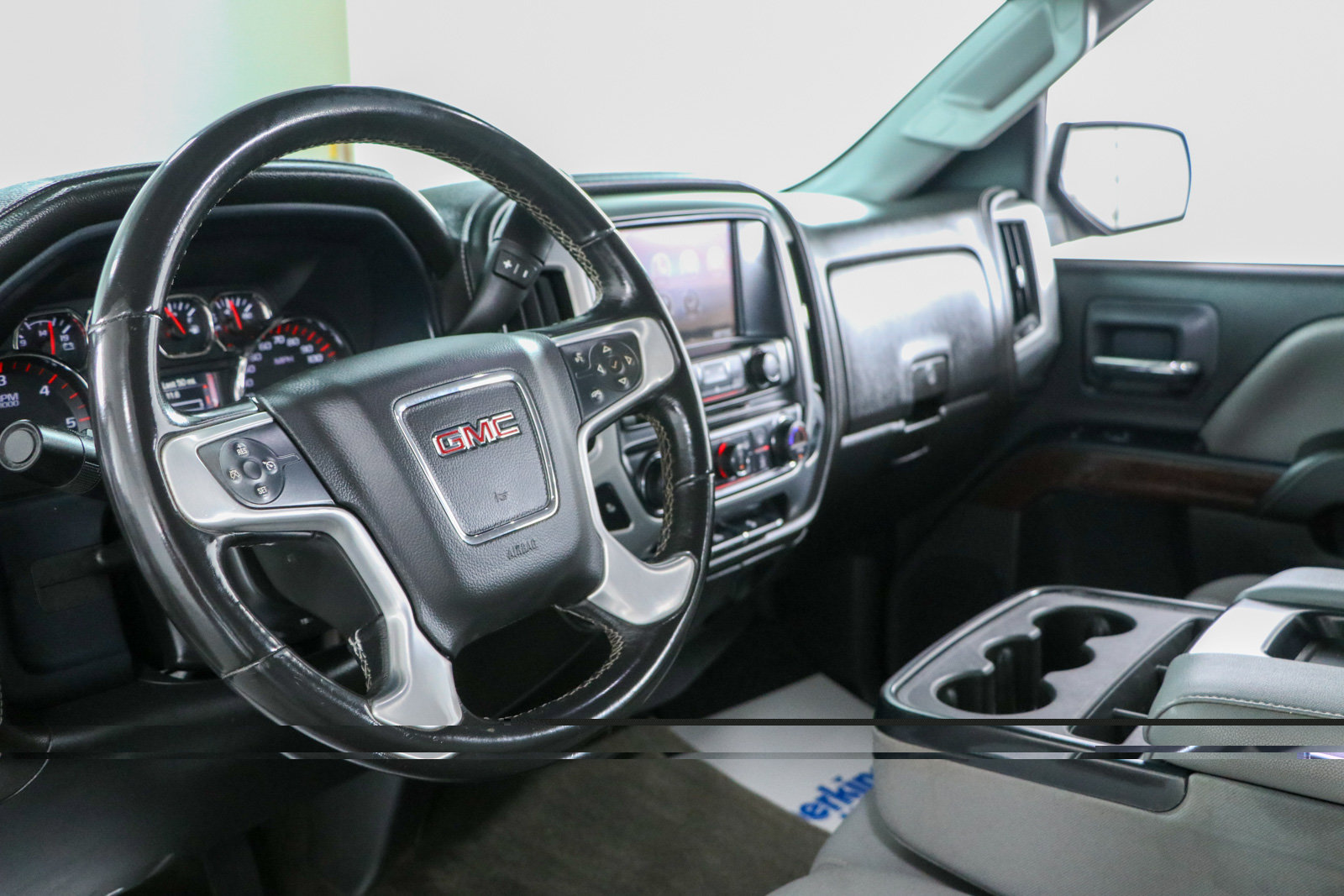 Used 2015 GMC Sierra 1500 SLE w/ SLE Value Package AWD/4WD image 25