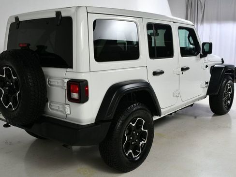 Used 2021 Jeep Wrangler Sport w/ Sun And Sound Package image 9