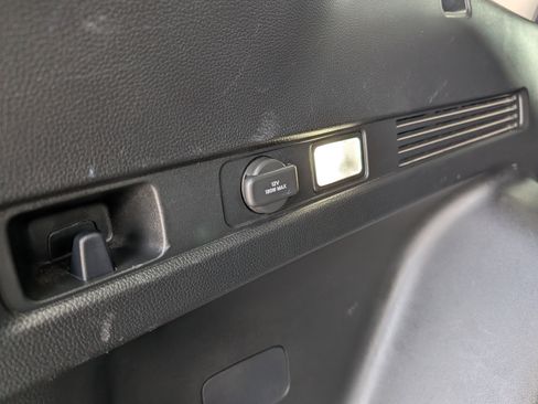 Used 2025 Honda CR-V EX image 19