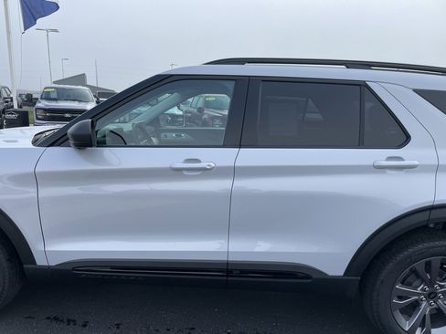 New 2026 Ford Explorer Active image 29