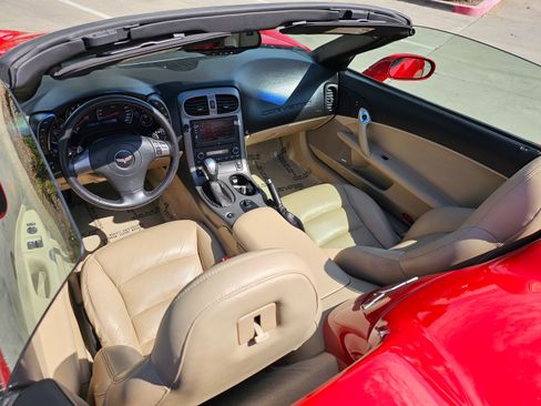 Used 2007 Chevrolet Corvette Convertible w/ Preferred Equipment Group image 40