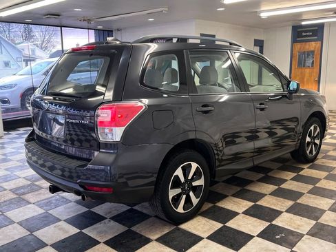 Used 2018 Subaru Forester 2.5i w/ Alloy Wheel Package image 13