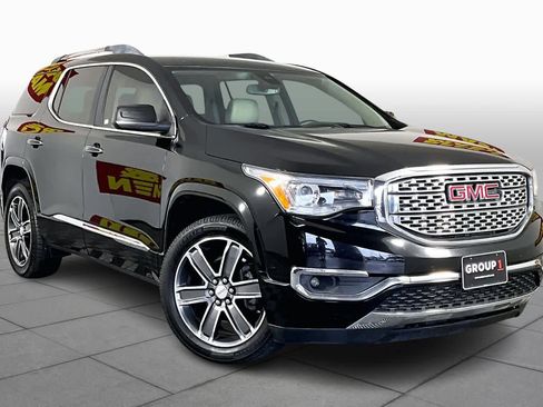 Used 2019 GMC Acadia Denali image 4