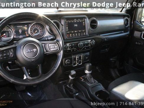 Used 2022 Jeep Gladiator Sport image 17