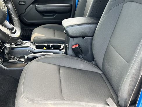 Used 2021 Jeep Gladiator Willys image 24