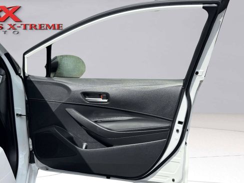 Used 2022 Toyota Corolla SE FWD image 64