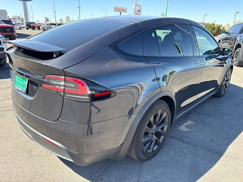 Used 2024 Tesla Model X image 7