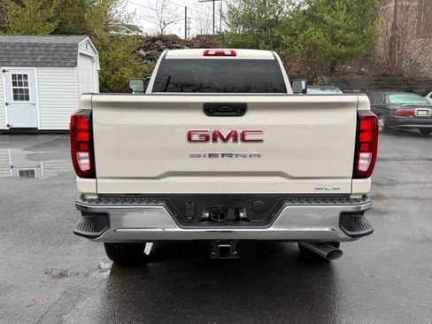 New 2026 GMC Sierra 3500 SLE image 4
