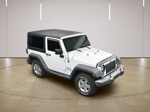 Used 2018 Jeep Wrangler Sport AWD/4WD image 26